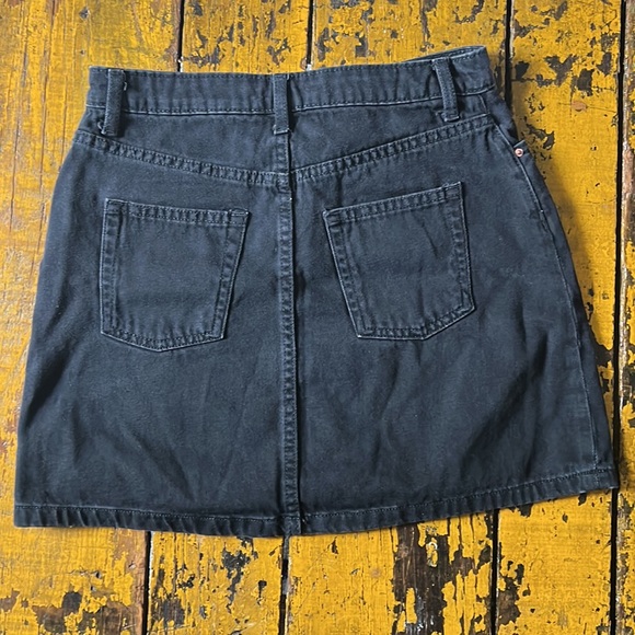 H&M Black Denim Mini Skirt - Picture 3 of 3